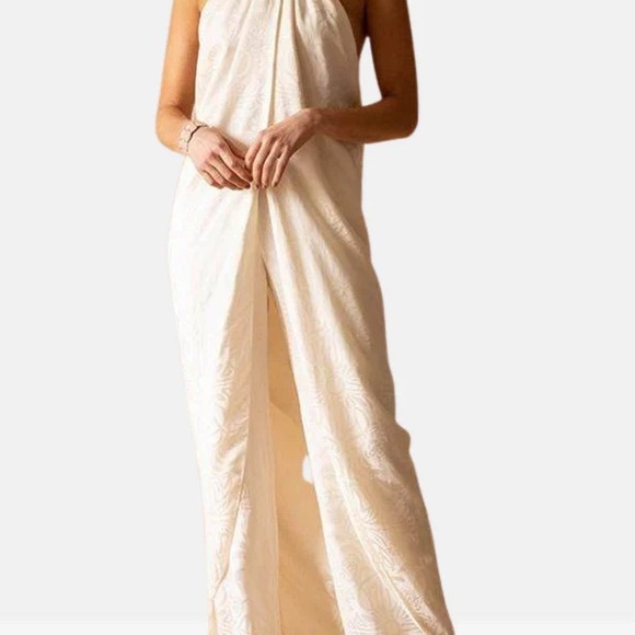 Journey Like No Other Jacquard
Draped Halter Top and Pants Set By Johanna Ortiz - Picture 3 of 12